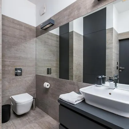 Fabryczna 23 By Homeprime Warsaw Exterior photo